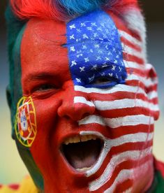 http://www.worldmeets.us/images/WC2014-man-face-paint-text_pic.jpg