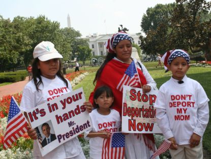 http://www.worldmeets.us/images/immigration-reform-demonstration-family_pic.jpg