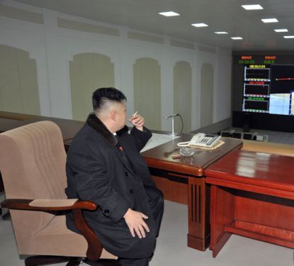 http://www.worldmeets.us/images/kim-jong-un-missile-watch_pic.jpg