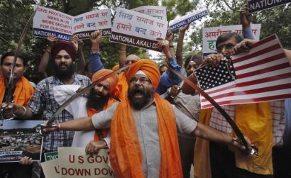 http://www.worldmeets.us/images/sikh-protest-us-massacre_pic.jpg